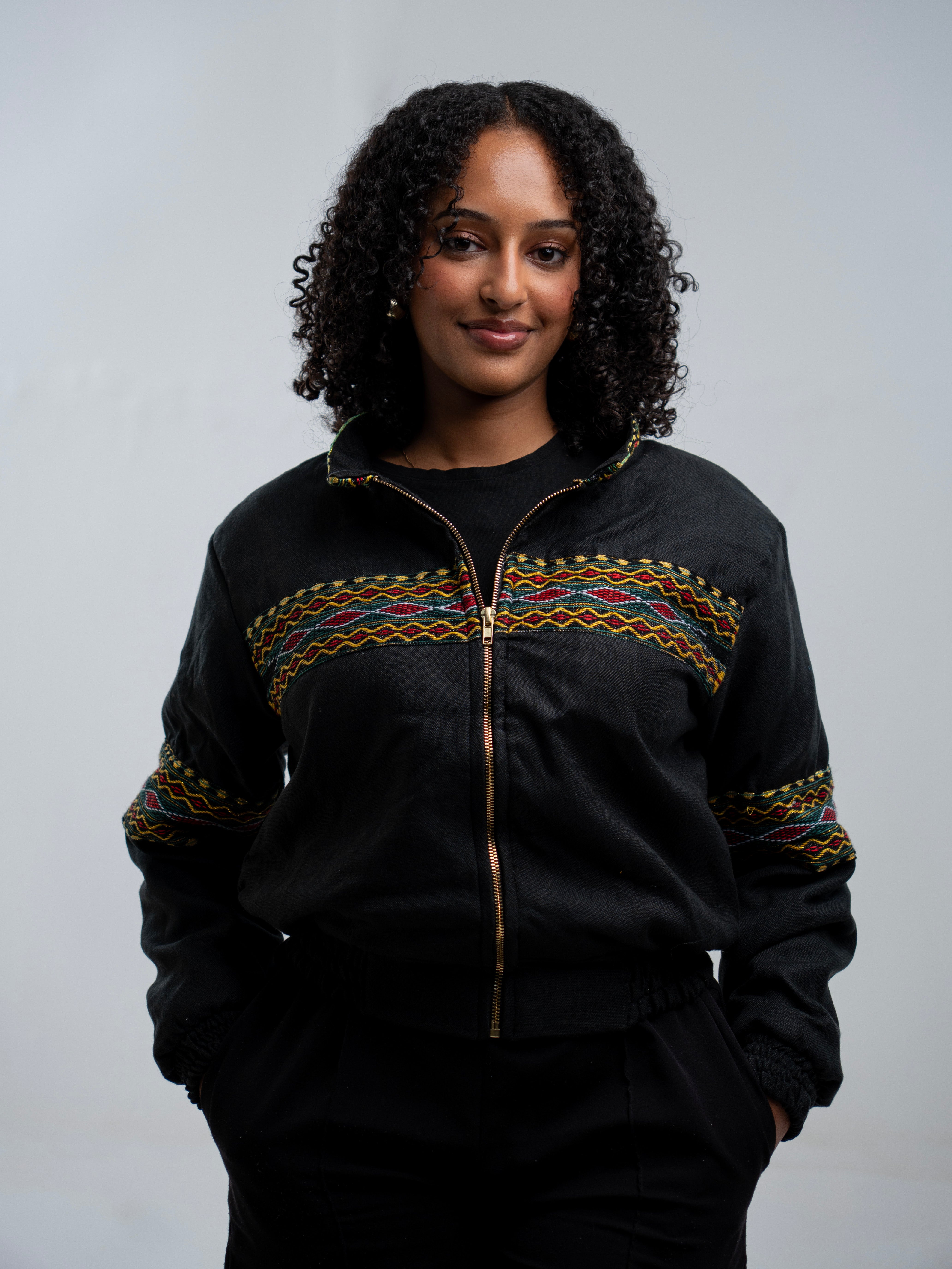 Tilet Jacket l Black l Crop