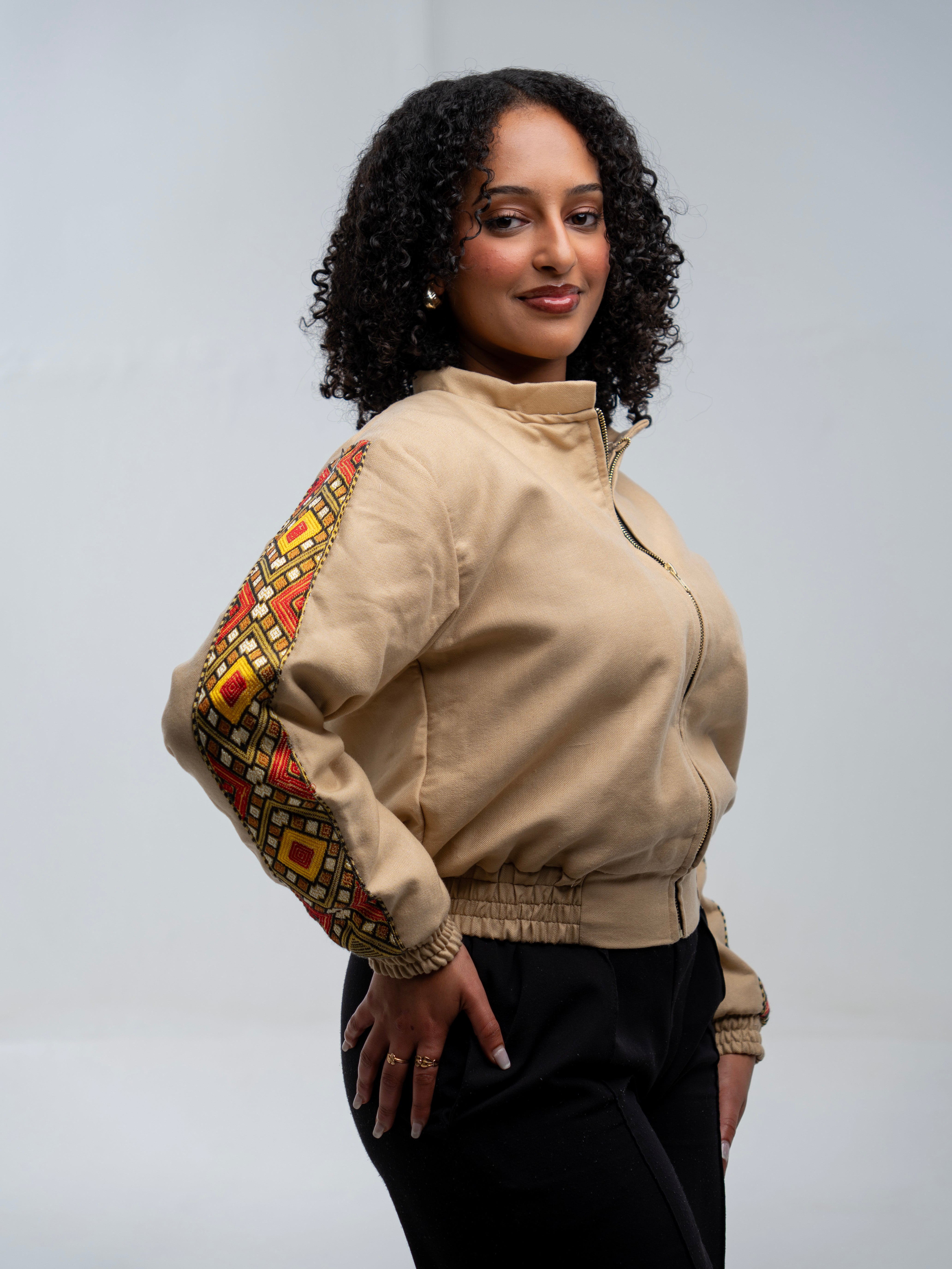 Tilet Jacket l Beige l Crop