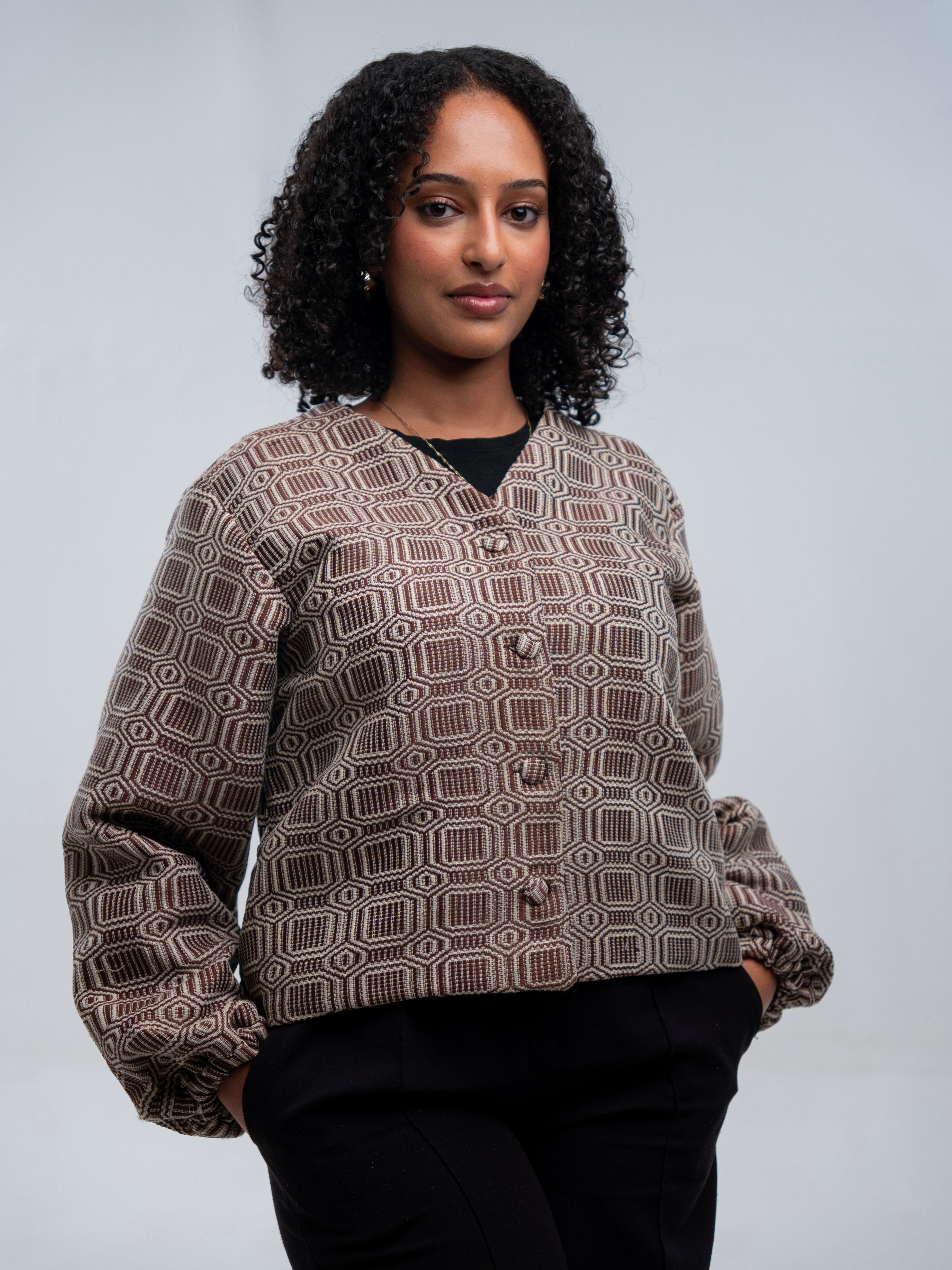 Tilet Cardigan l Crop l Brown